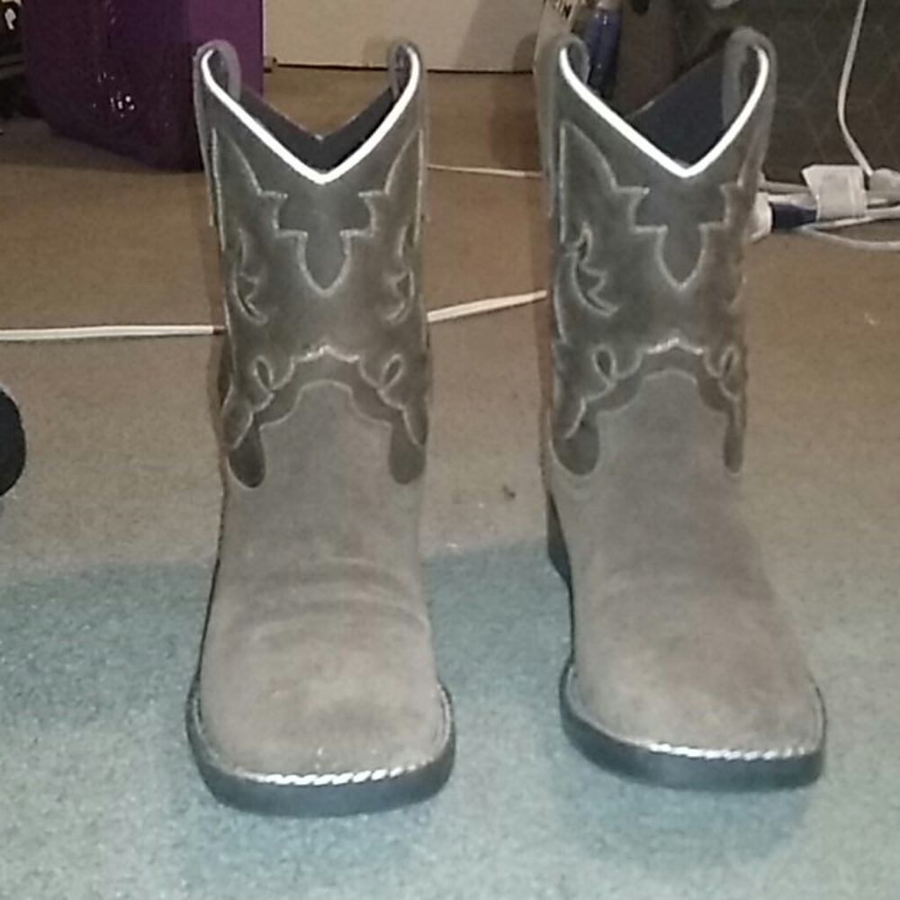 Children boots